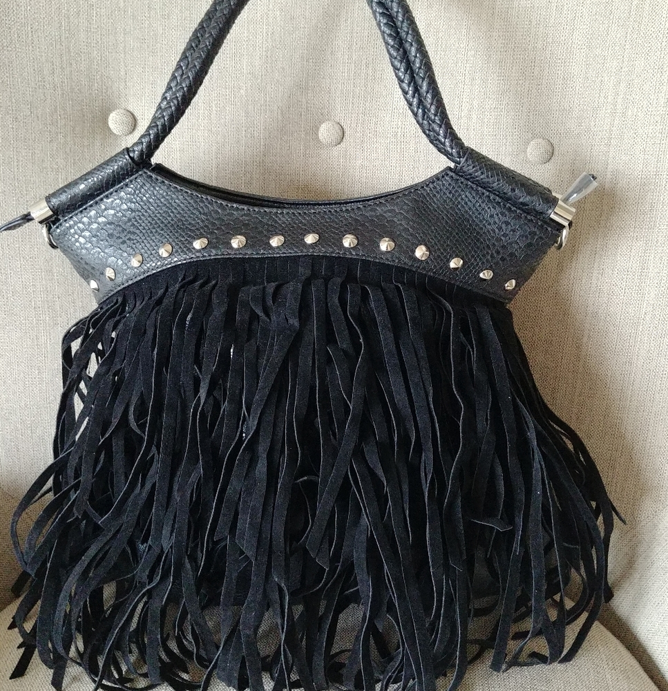 BLACK FRINGE HANDBAG